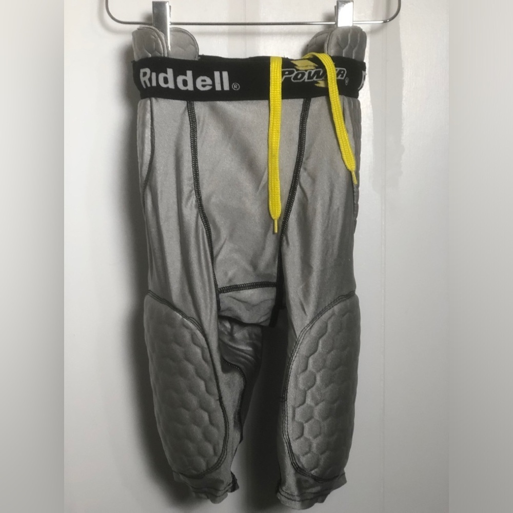 Men’s Sport Protective Shorts with Padding. Adult Small. Riddle.